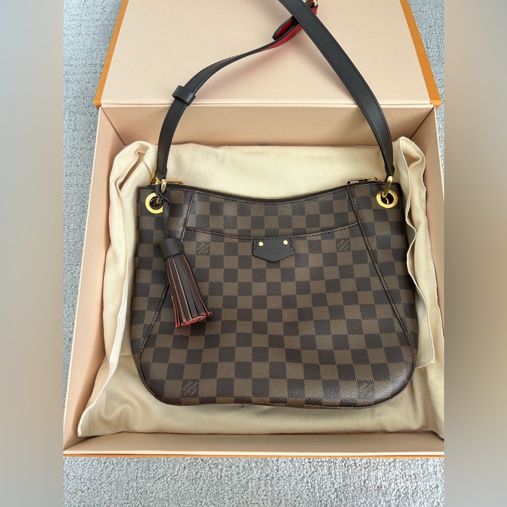 Louis Vuitton South Bank Besace Bag Damier